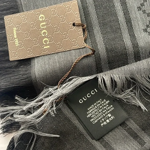 $1,100 New Authentic GUCCI Wool Silk GG Monogram Diamante Plaid Shawl Black